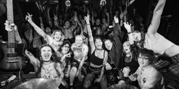 Ferocious Aussie femme DIY punk outfit R.U.B head to Brighton