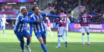 Wieffer brace keeps European hope alive for Brighton and Hove Albion