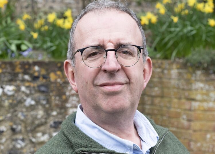 Chart-topping pop star turned vicar joins Brighton choir