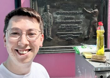 A bout of spring cleaning marks boxer’s 200th birthday