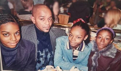 Father pays tribute to daughters who drowned off Brighton beach