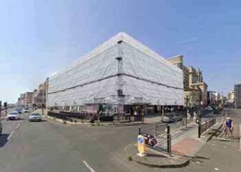 Odeon developer asks permission for 12-month ad shroud