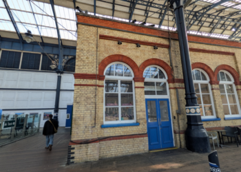 Car hire company plans Brighton Station opening