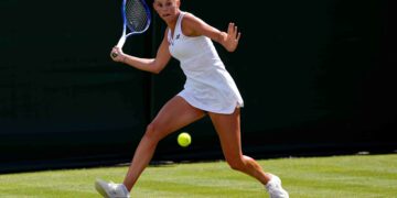 Rising tennis star from Hove bows out on first day at Wimbledon