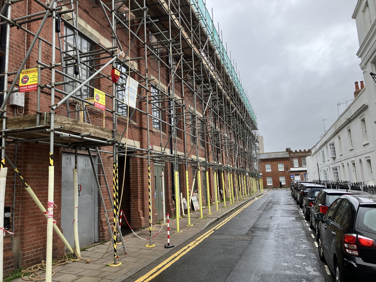 Rogue scaffolders left with &pound;5k court bill