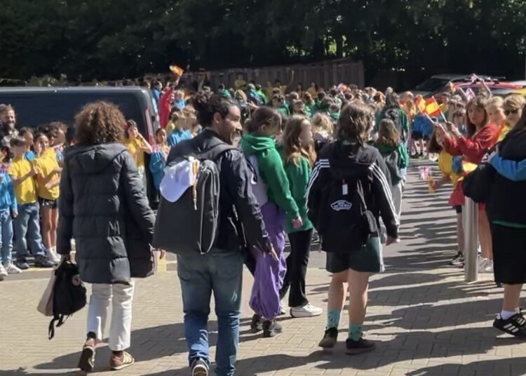 Scores of primary school children take part in exchange trip to Spain