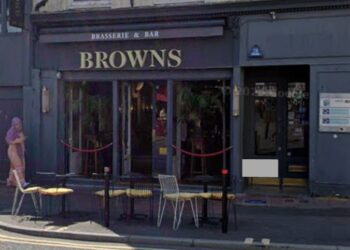 Chinese restaurateur returns to The Lanes
