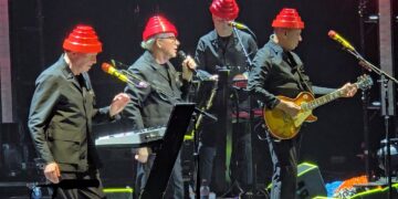 Quirky night out with The B-52s, Devo, The Rezillos, Lene Lovich and 19,999 other people