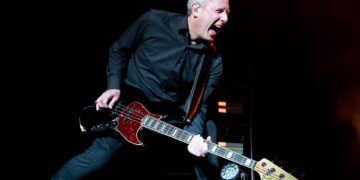 OMD singing and ‘Talking Loud And Clear’ on their ‘Summer Of Hits’ tour