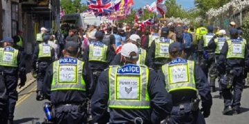 Police arrest eight people as 4,000 join demo and protest in Brighton