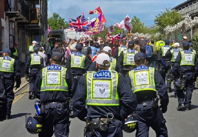 Police arrest eight people as 4,000 join demo and protest in Brighton