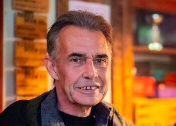 Hundreds pay tribute as popular brewer and pub landlord dies