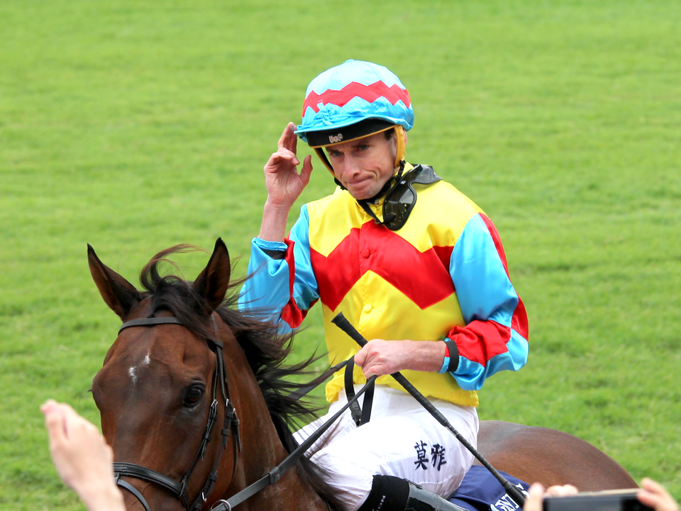 Brighton-born jockey and former Albion players honoured by the King