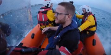 Paddleboarder warns of sea danger after being rescued