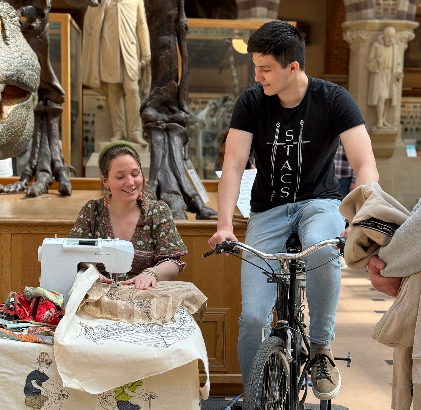 Live stitch artist asks public to provide pedal power Live stitch artist asks public to provide pedal power