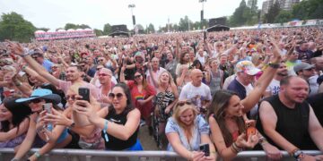 Diana Ross dedicates ‘special song’ to Pride crowd