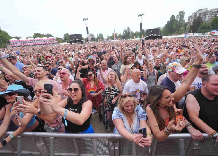 Diana Ross dedicates ‘special song’ to Pride crowd