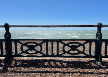Hove seafront railings to get facelift