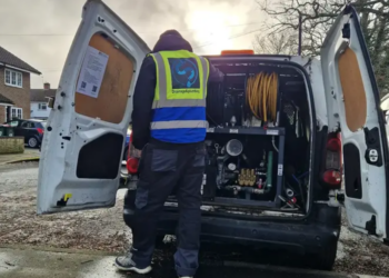 A blocked drain won’t wait until morning – neither will we