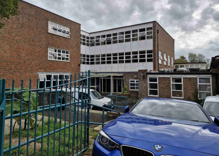 Officials back 47-bed shared house in old school