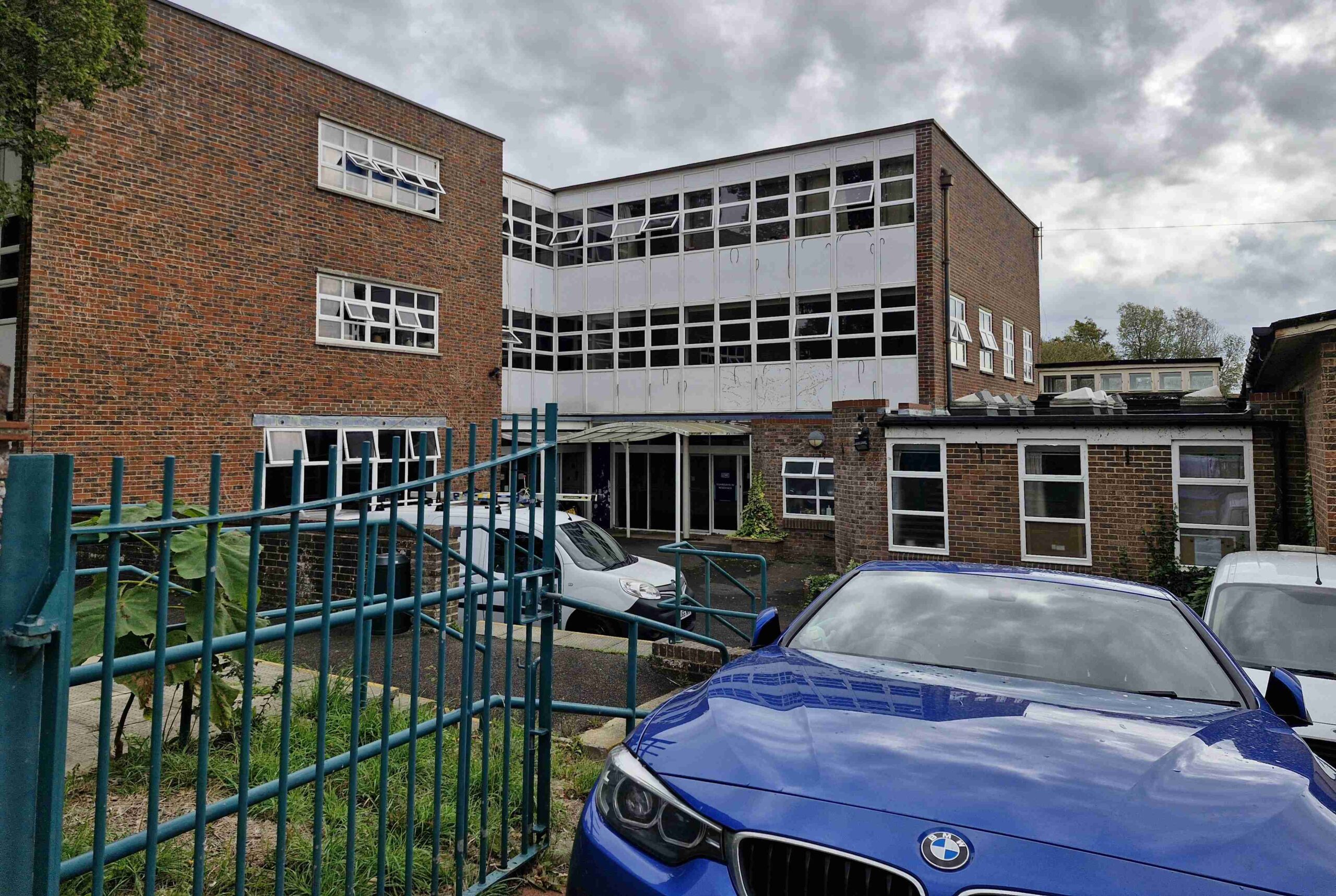 Officials back 47-bed shared house in old school