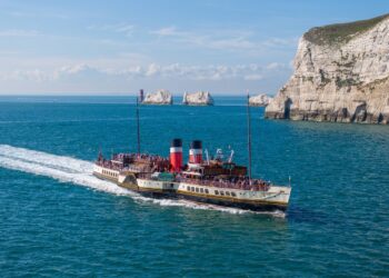 Last paddle steamer to sail from Newhaven