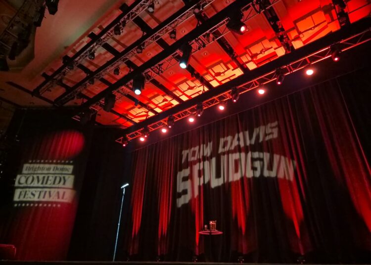 Review: Tom Davis – Spudgun, Brighton Dome