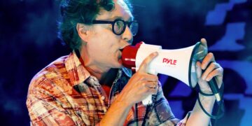 On the “Hup Hup Hup” – The Wonder Stuff conquer The Dome