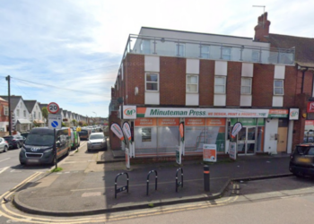 Café and sauna planned for shopping street
